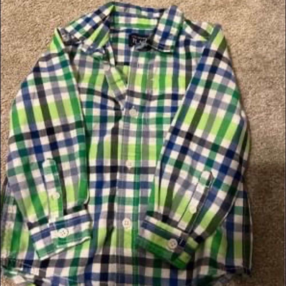 Size 2T Green/White/Blue Button Up